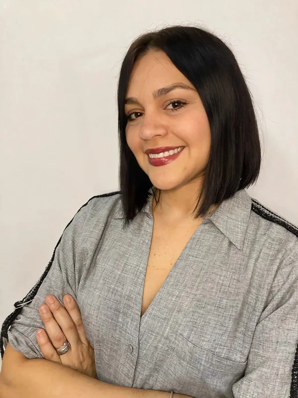 María Maduro, Agente Comercial trabajando desde Chile